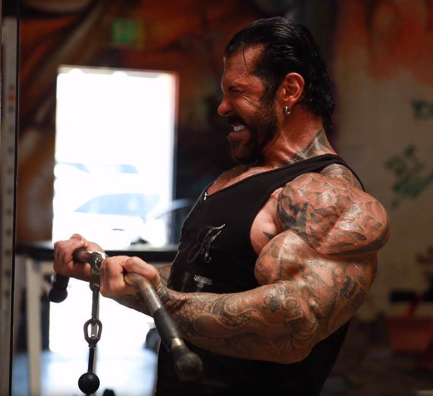 ¿Cuánto duró el entrenamiento de brazos de Rich Piana?