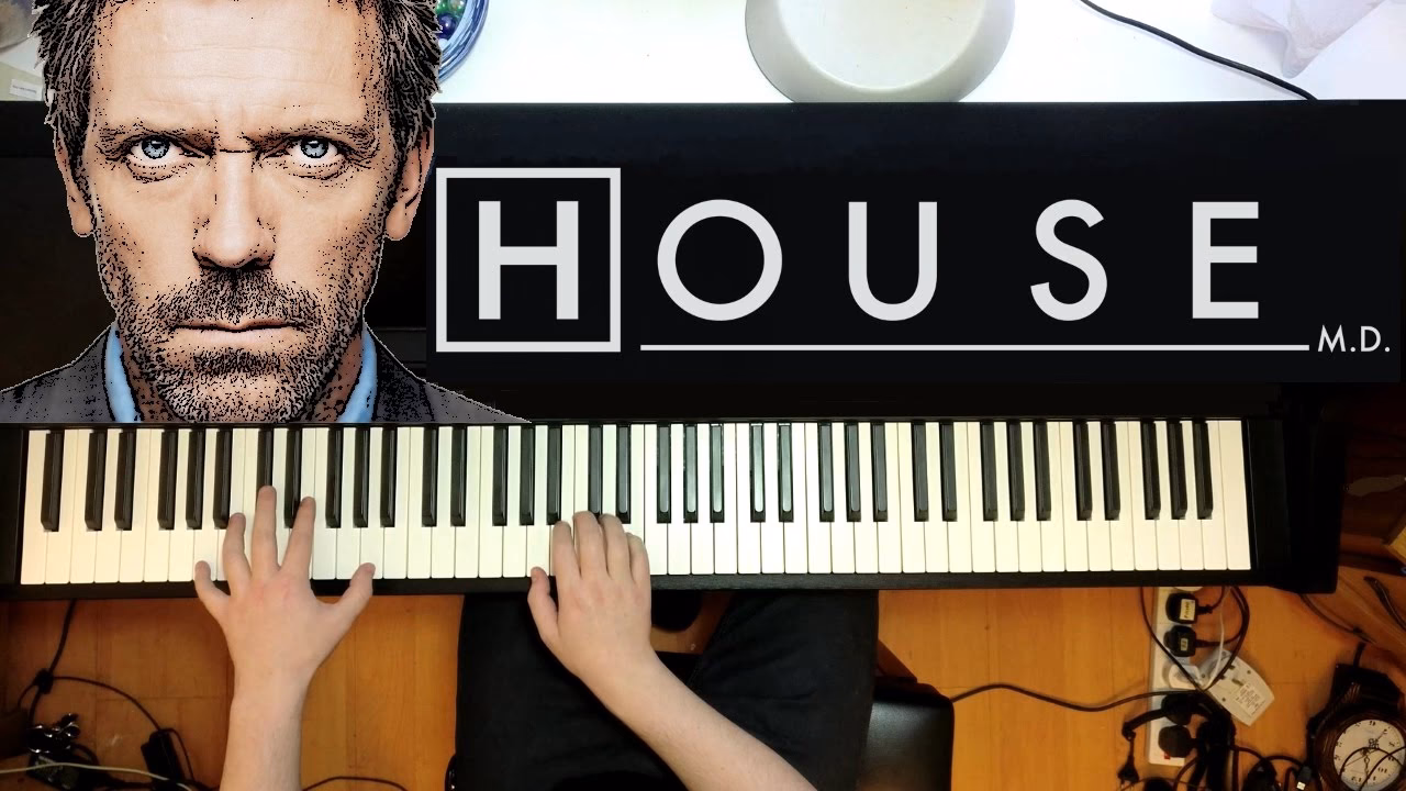 Does Dr. House actually play the piano?