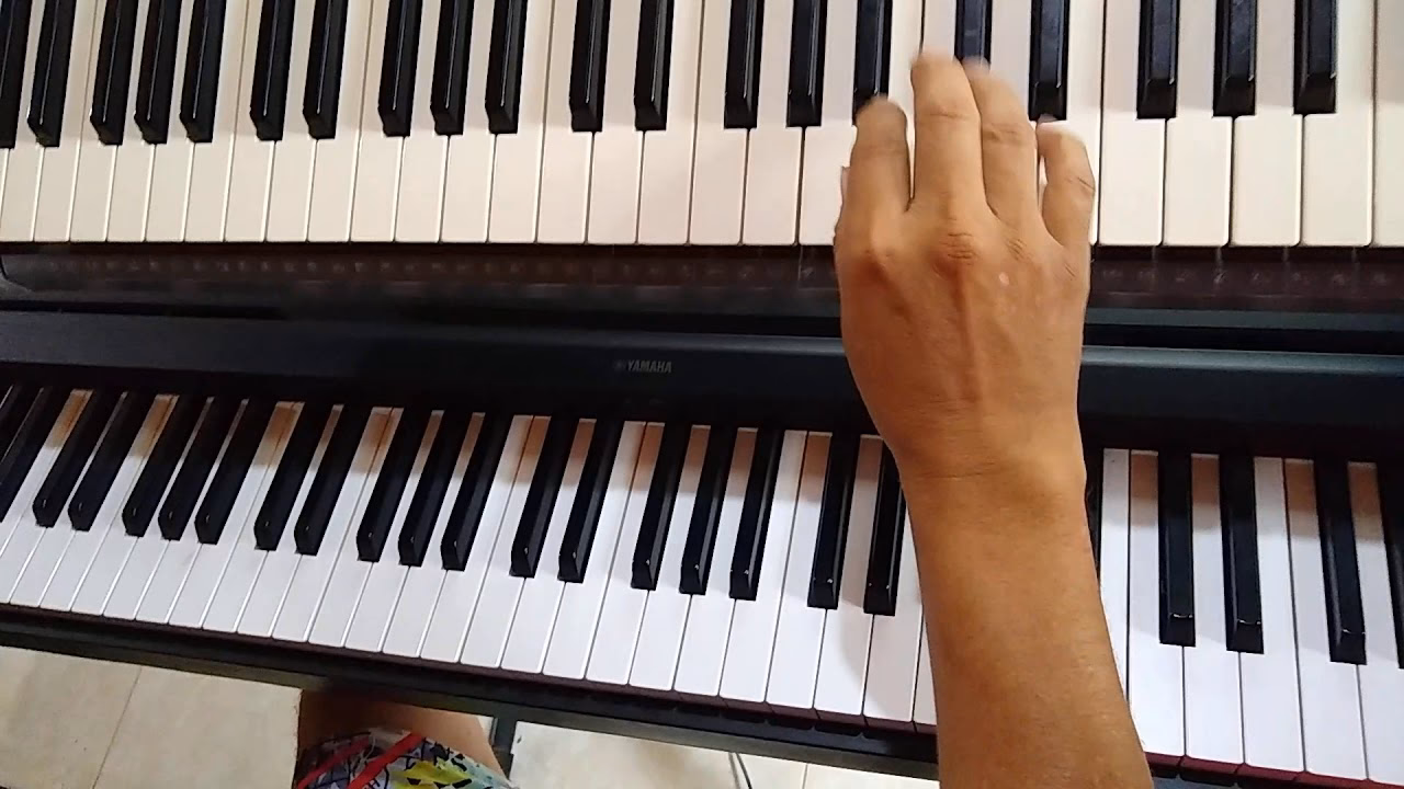 ¿Qué piano tiene dos teclados?