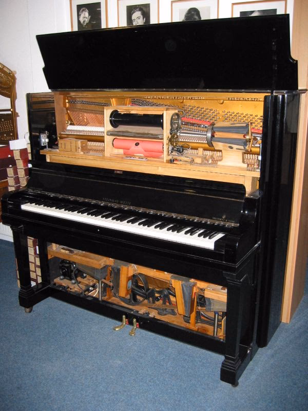 ¿Cómo se llama un piano mecánico?