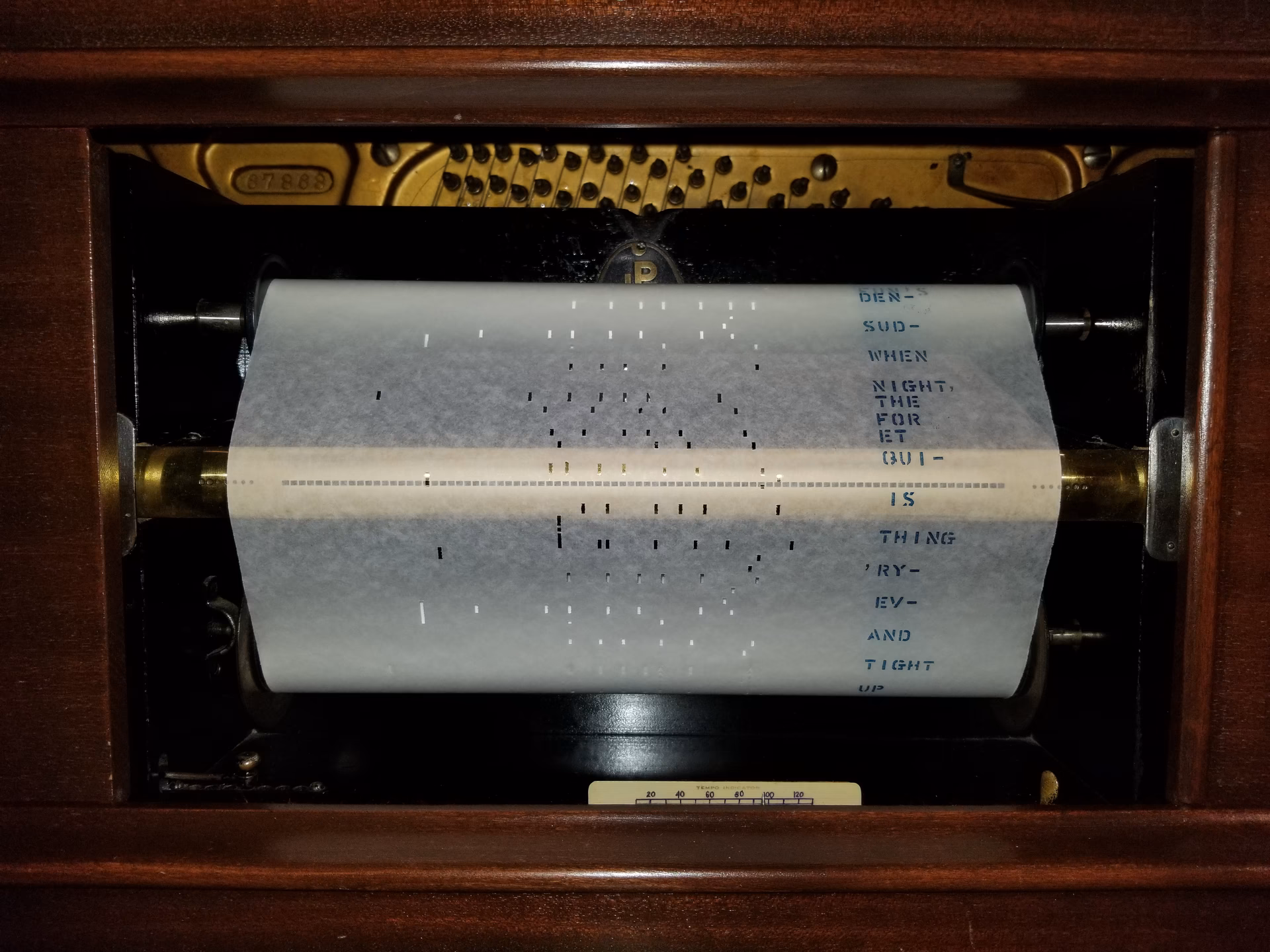 What is a piano roll in DAW?